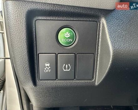 Сірий Хонда ХРВ, об'ємом двигуна 1.8 л та пробігом 135 тис. км за 12200 $, фото 33 на Automoto.ua