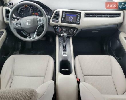 Серый Хонда ХРВ, объемом двигателя 1.8 л и пробегом 114 тыс. км за 3000 $, фото 7 на Automoto.ua