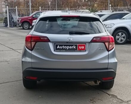 Серый Хонда ХРВ, объемом двигателя 1.8 л и пробегом 108 тыс. км за 16990 $, фото 4 на Automoto.ua