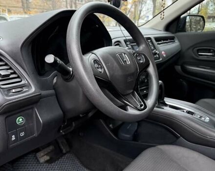 Серый Хонда ХРВ, объемом двигателя 1.8 л и пробегом 104 тыс. км за 19000 $, фото 5 на Automoto.ua
