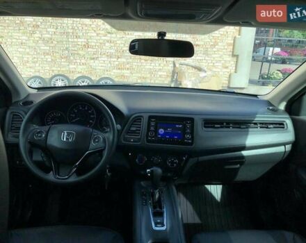 Серый Хонда ХРВ, объемом двигателя 1.8 л и пробегом 132 тыс. км за 16999 $, фото 6 на Automoto.ua