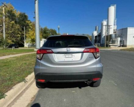 Серый Хонда ХРВ, объемом двигателя 1.8 л и пробегом 90 тыс. км за 7500 $, фото 5 на Automoto.ua