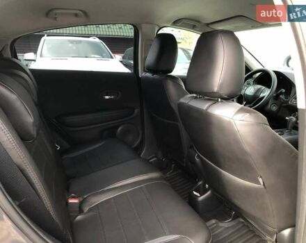 Серый Хонда ХРВ, объемом двигателя 1.8 л и пробегом 132 тыс. км за 16999 $, фото 9 на Automoto.ua