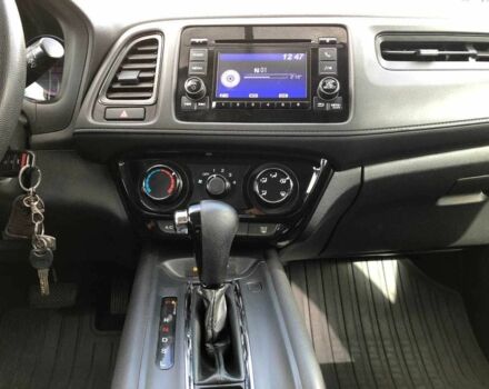 Серый Хонда ХРВ, объемом двигателя 1.8 л и пробегом 132 тыс. км за 16999 $, фото 4 на Automoto.ua