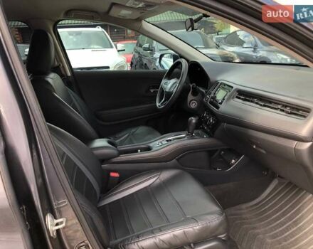 Серый Хонда ХРВ, объемом двигателя 1.8 л и пробегом 132 тыс. км за 16999 $, фото 8 на Automoto.ua