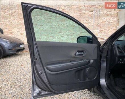 Серый Хонда ХРВ, объемом двигателя 1.8 л и пробегом 132 тыс. км за 16999 $, фото 18 на Automoto.ua