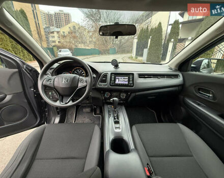 Сірий Хонда ХРВ, об'ємом двигуна 1.8 л та пробігом 48 тис. км за 18000 $, фото 5 на Automoto.ua