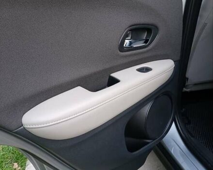 Серый Хонда ХРВ, объемом двигателя 1.8 л и пробегом 53 тыс. км за 16500 $, фото 14 на Automoto.ua