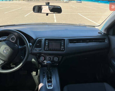 Серый Хонда ХРВ, объемом двигателя 1.8 л и пробегом 92 тыс. км за 15000 $, фото 1 на Automoto.ua