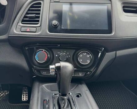 Серый Хонда ХРВ, объемом двигателя 1.8 л и пробегом 127 тыс. км за 18600 $, фото 13 на Automoto.ua