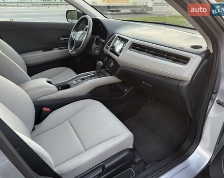 Серый Хонда ХРВ, объемом двигателя 1.8 л и пробегом 38 тыс. км за 19300 $, фото 16 на Automoto.ua