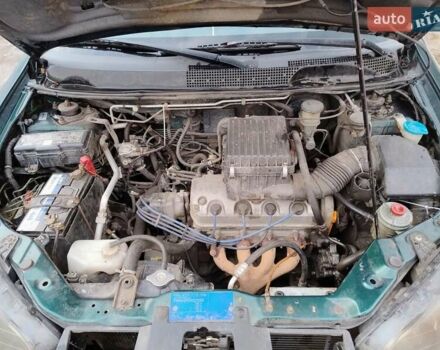 Зеленый Хонда ХРВ, объемом двигателя 1.6 л и пробегом 260 тыс. км за 3400 $, фото 5 на Automoto.ua