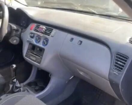 Зеленый Хонда ХРВ, объемом двигателя 0 л и пробегом 303 тыс. км за 2039 $, фото 2 на Automoto.ua