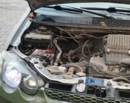 Зеленый Хонда ХРВ, объемом двигателя 1.6 л и пробегом 300 тыс. км за 1400 $, фото 1 на Automoto.ua