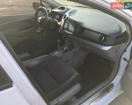 Белый Хонда Инсайт, объемом двигателя 1.3 л и пробегом 220 тыс. км за 6000 $, фото 1 на Automoto.ua