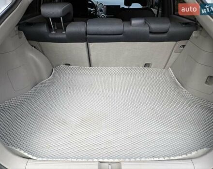 Белый Хонда Инсайт, объемом двигателя 1.3 л и пробегом 151 тыс. км за 8400 $, фото 6 на Automoto.ua