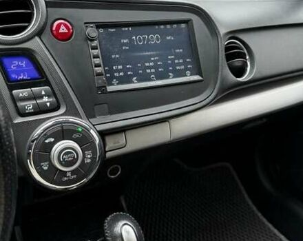 Білий Хонда Інсайт, об'ємом двигуна 1.34 л та пробігом 175 тис. км за 8000 $, фото 10 на Automoto.ua