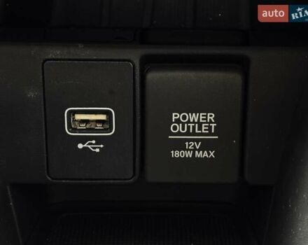 Белый Хонда Инсайт, объемом двигателя 1.5 л и пробегом 123 тыс. км за 15000 $, фото 31 на Automoto.ua