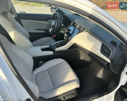 Белый Хонда Инсайт, объемом двигателя 1.5 л и пробегом 75 тыс. км за 17700 $, фото 8 на Automoto.ua