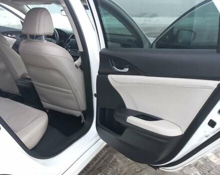 Білий Хонда Інсайт, об'ємом двигуна 1.5 л та пробігом 210 тис. км за 16800 $, фото 6 на Automoto.ua