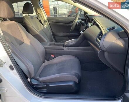 Белый Хонда Инсайт, объемом двигателя 1.5 л и пробегом 150 тыс. км за 16400 $, фото 25 на Automoto.ua