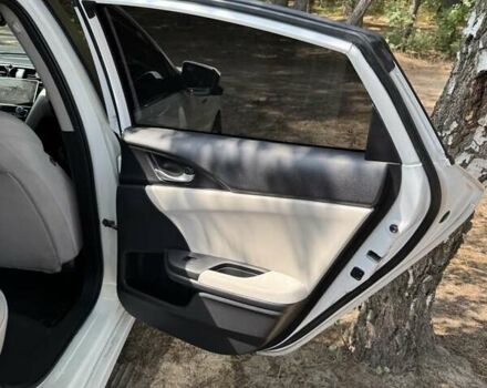 Білий Хонда Інсайт, об'ємом двигуна 1.5 л та пробігом 150 тис. км за 16000 $, фото 60 на Automoto.ua