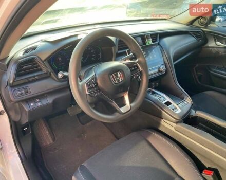 Белый Хонда Инсайт, объемом двигателя 1.5 л и пробегом 150 тыс. км за 16400 $, фото 10 на Automoto.ua