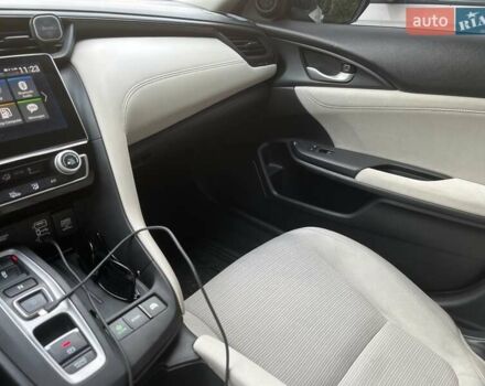 Білий Хонда Інсайт, об'ємом двигуна 1.5 л та пробігом 150 тис. км за 16000 $, фото 1 на Automoto.ua