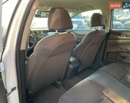 Белый Хонда Инсайт, объемом двигателя 1.5 л и пробегом 150 тыс. км за 16400 $, фото 22 на Automoto.ua