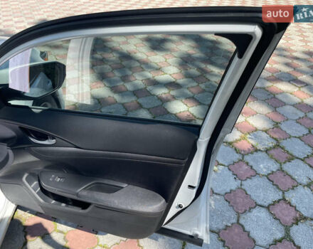 Белый Хонда Инсайт, объемом двигателя 1.49 л и пробегом 29 тыс. км за 16499 $, фото 16 на Automoto.ua