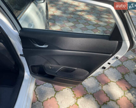 Белый Хонда Инсайт, объемом двигателя 1.49 л и пробегом 29 тыс. км за 16499 $, фото 18 на Automoto.ua