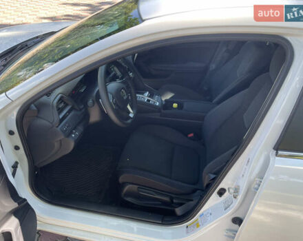 Белый Хонда Инсайт, объемом двигателя 1.49 л и пробегом 29 тыс. км за 16499 $, фото 21 на Automoto.ua