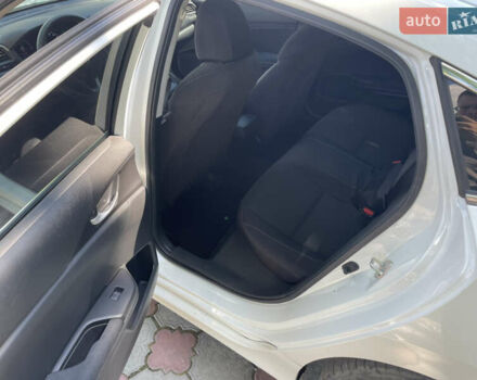 Белый Хонда Инсайт, объемом двигателя 1.49 л и пробегом 29 тыс. км за 16499 $, фото 19 на Automoto.ua