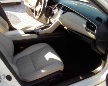 Белый Хонда Инсайт, объемом двигателя 1.5 л и пробегом 41 тыс. км за 6000 $, фото 8 на Automoto.ua