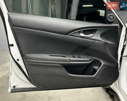 Белый Хонда Инсайт, объемом двигателя 1.5 л и пробегом 105 тыс. км за 18500 $, фото 9 на Automoto.ua