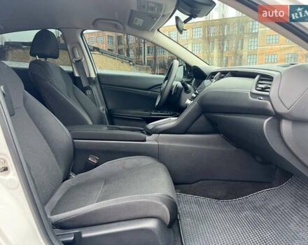 Белый Хонда Инсайт, объемом двигателя 1.5 л и пробегом 52 тыс. км за 19800 $, фото 22 на Automoto.ua