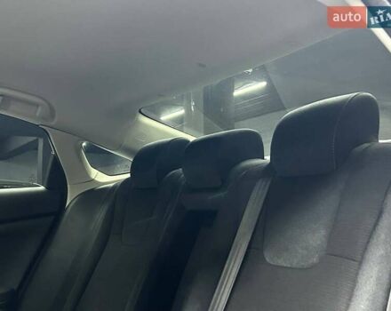 Белый Хонда Инсайт, объемом двигателя 1.5 л и пробегом 105 тыс. км за 18500 $, фото 14 на Automoto.ua