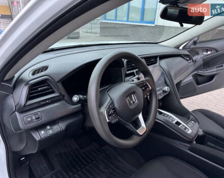 Хонда Инсайт 2020 в Киеве на Automoto.ua Белый Хонда Инсайт, объемом двигателя 1.5 л и пробегом 121 тыс. км за 16500 $, фото 7 на Automoto.ua