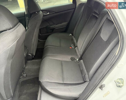 Белый Хонда Инсайт, объемом двигателя 1.5 л и пробегом 214 тыс. км за 15999 $, фото 21 на Automoto.ua