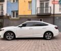 Белый Хонда Инсайт, объемом двигателя 1.5 л и пробегом 81 тыс. км за 19100 $, фото 4 на Automoto.ua