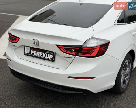 Белый Хонда Инсайт, объемом двигателя 1.5 л и пробегом 214 тыс. км за 15999 $, фото 6 на Automoto.ua