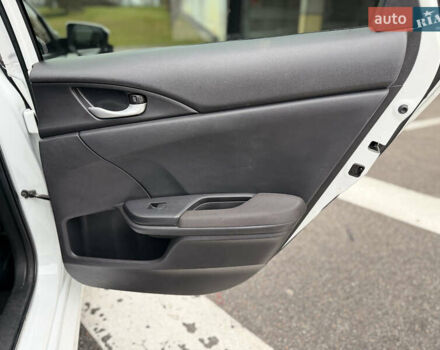 Белый Хонда Инсайт, объемом двигателя 1.5 л и пробегом 214 тыс. км за 15999 $, фото 24 на Automoto.ua