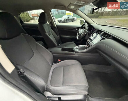 Белый Хонда Инсайт, объемом двигателя 1.5 л и пробегом 214 тыс. км за 15999 $, фото 31 на Automoto.ua