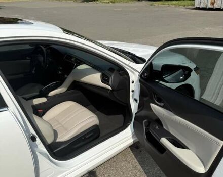 Білий Хонда Інсайт, об'ємом двигуна 1.5 л та пробігом 135 тис. км за 21000 $, фото 11 на Automoto.ua