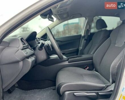 Белый Хонда Инсайт, объемом двигателя 1.5 л и пробегом 52 тыс. км за 19800 $, фото 26 на Automoto.ua