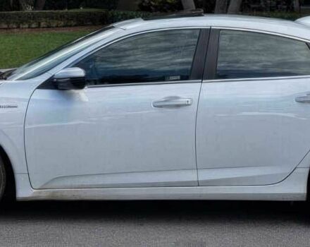 Белый Хонда Инсайт, объемом двигателя 1.5 л и пробегом 16 тыс. км за 10000 $, фото 4 на Automoto.ua