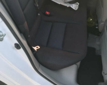 Белый Хонда Инсайт, объемом двигателя 1.3 л и пробегом 220 тыс. км за 6000 $, фото 1 на Automoto.ua