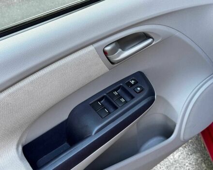 Черный Хонда Инсайт, объемом двигателя 1.3 л и пробегом 248 тыс. км за 6890 $, фото 16 на Automoto.ua