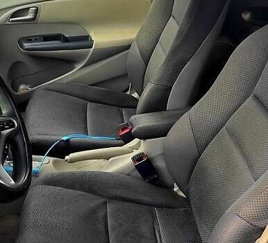 Чорний Хонда Інсайт, об'ємом двигуна 1.3 л та пробігом 242 тис. км за 7500 $, фото 2 на Automoto.ua