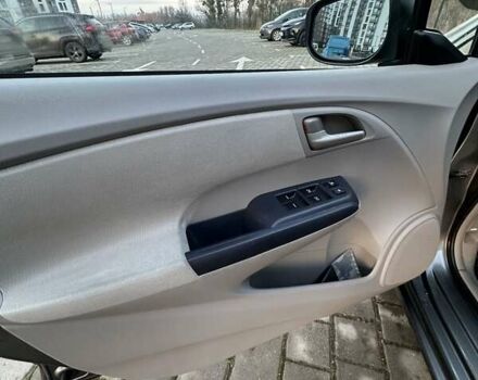 Чорний Хонда Інсайт, об'ємом двигуна 1.34 л та пробігом 221 тис. км за 7200 $, фото 16 на Automoto.ua